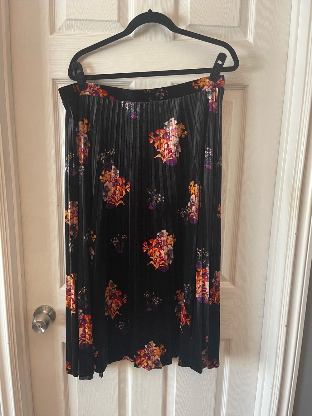 Anthropologie Maeve Velvet Black Pleated Midi Skirt with Floral Clusters - Picture 3 of 8